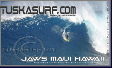 Photo of surf and surfing wave tubing at Jaws Maui Hawaii
