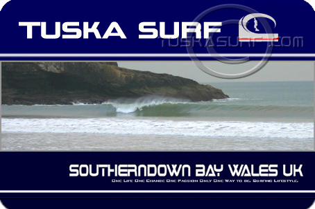 Surf and surfing photos of Barrelling waves at Southerndown Bay Wales UK